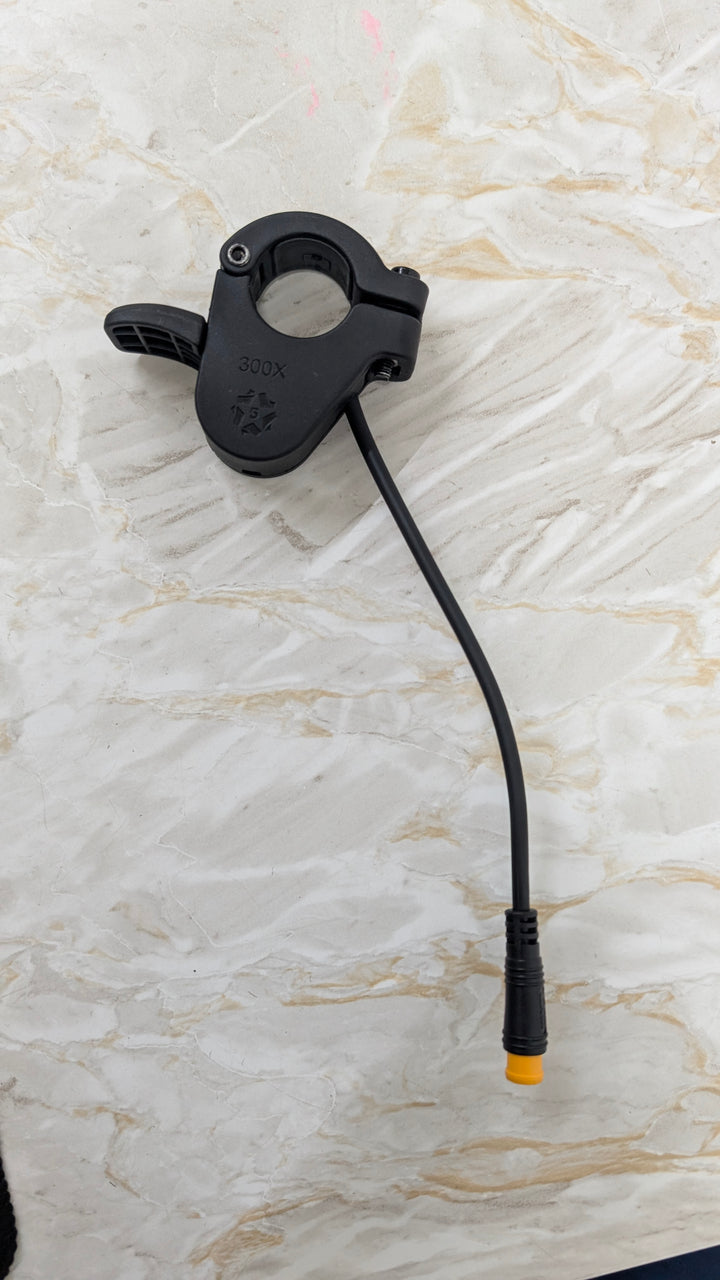 Thumb throttle 3