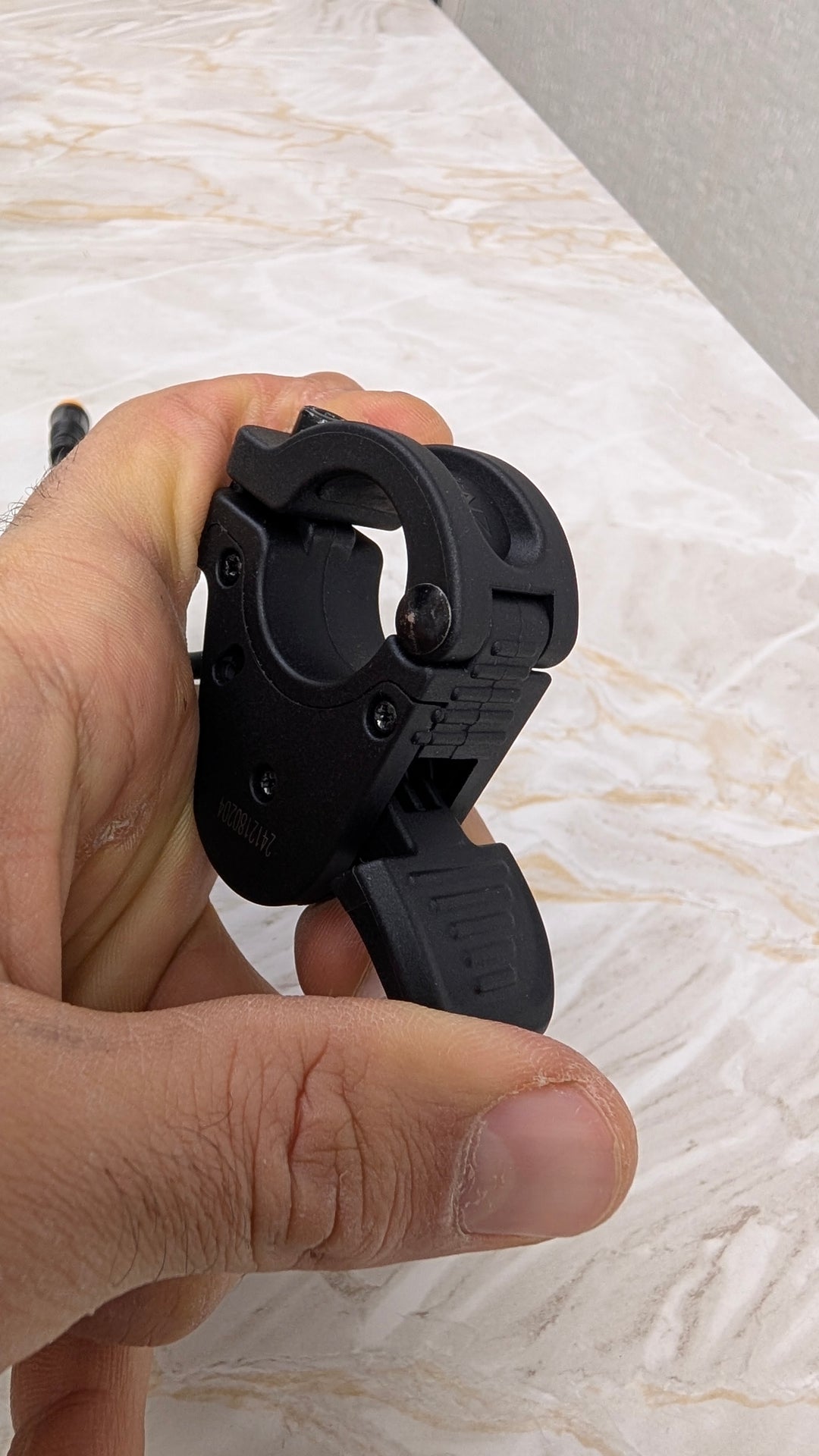 Thumb throttle 3