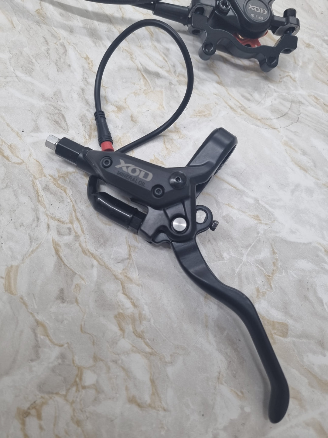 XOD E300 Front brake set