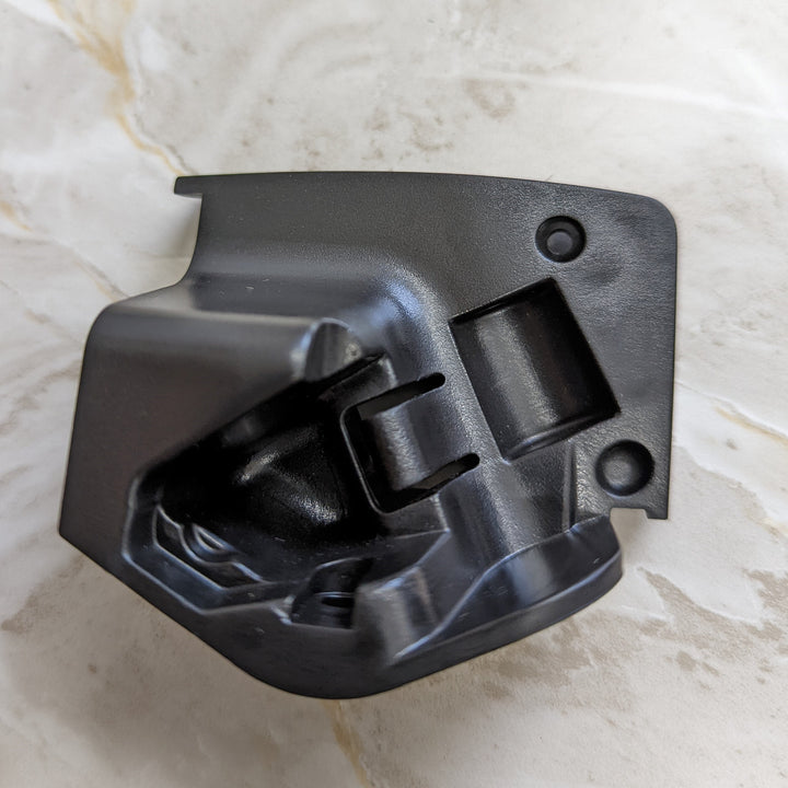 Locking bracket battery holder