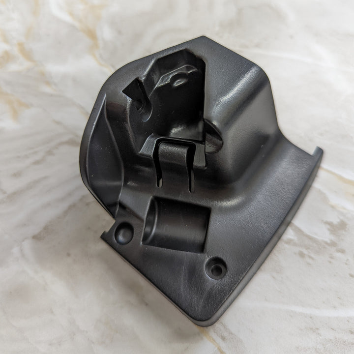 Locking bracket battery holder